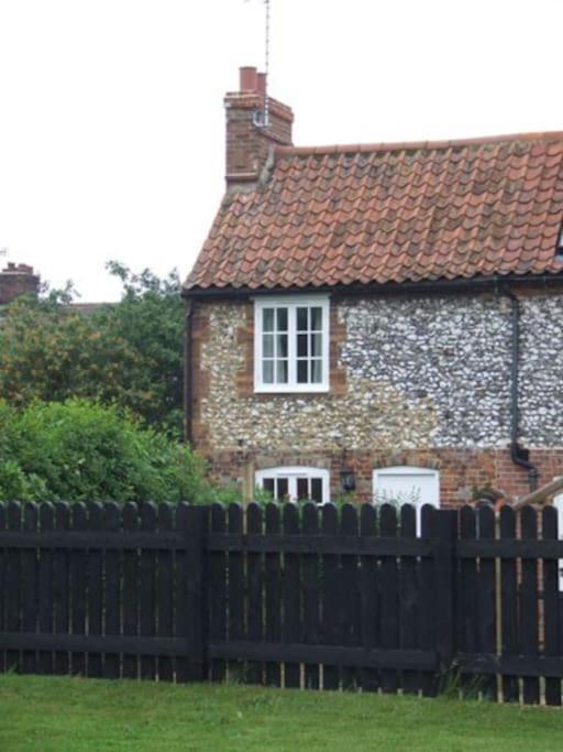 End Cottage, Character Flint *